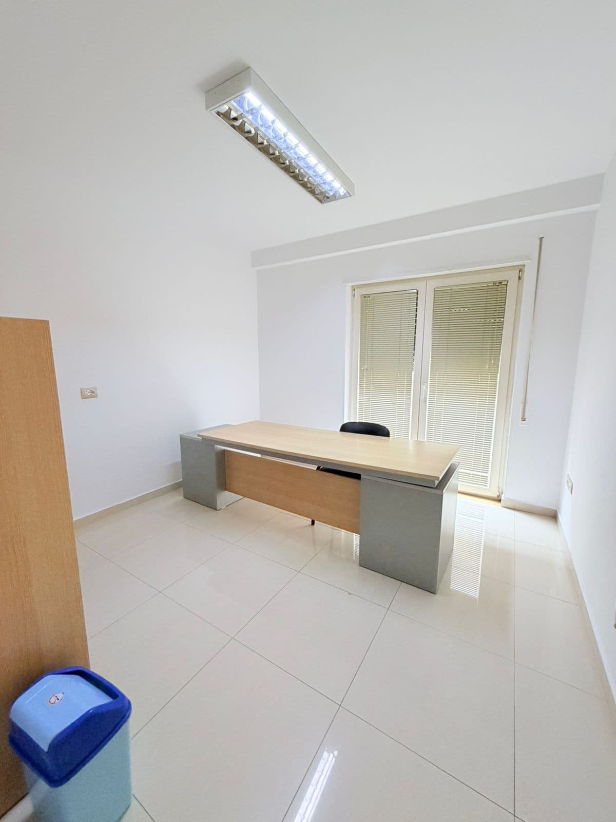 JEPET ME QERA AMBIENT BIZNESI QENDRA BLUESTAR, DURRES 3