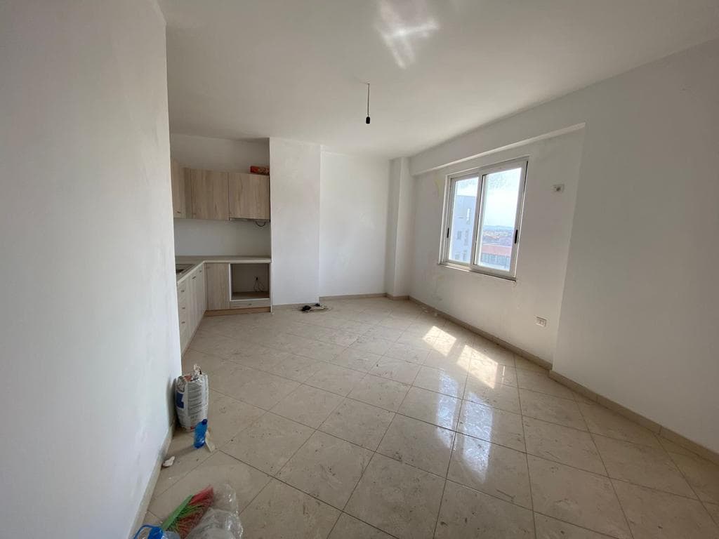 SHITET APARTAMENT 2+1 NE SPITALLE, DURRES.