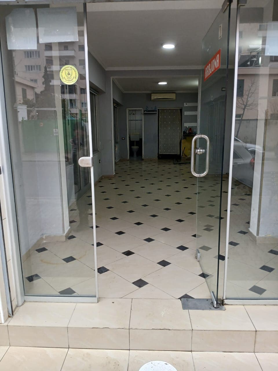 SHITET NJESI BIZNESI TEK TREGU
