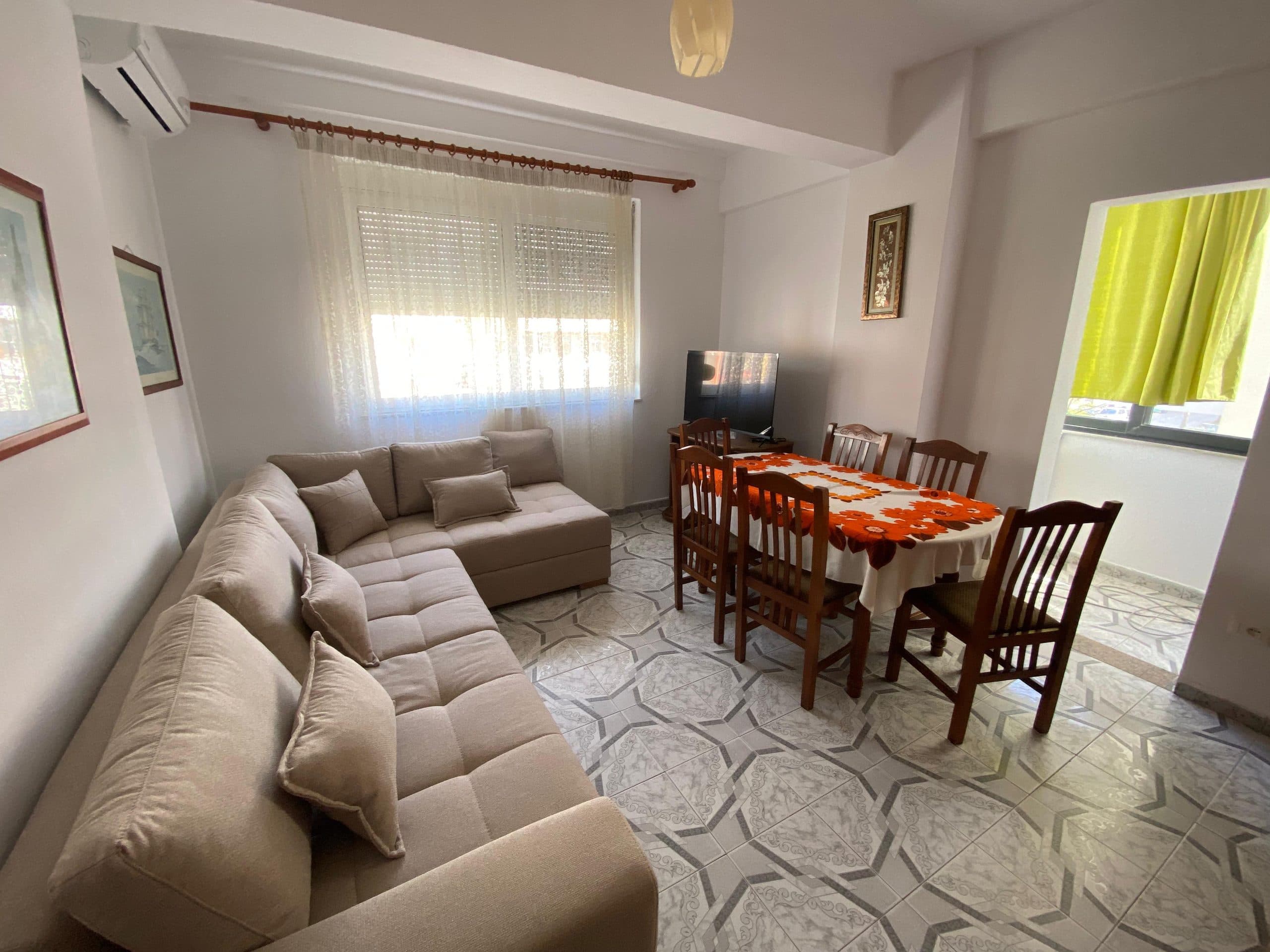 JEPET ME QERA APARTAMENT 2+1, PRANE EDART PLAZH,DURRES.