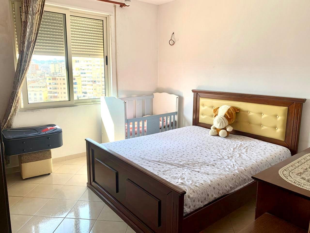 SHITET APARTAMENT 2+1 PRANE TREGUT TE MADH INDUSTRIAL, DURRES. 4