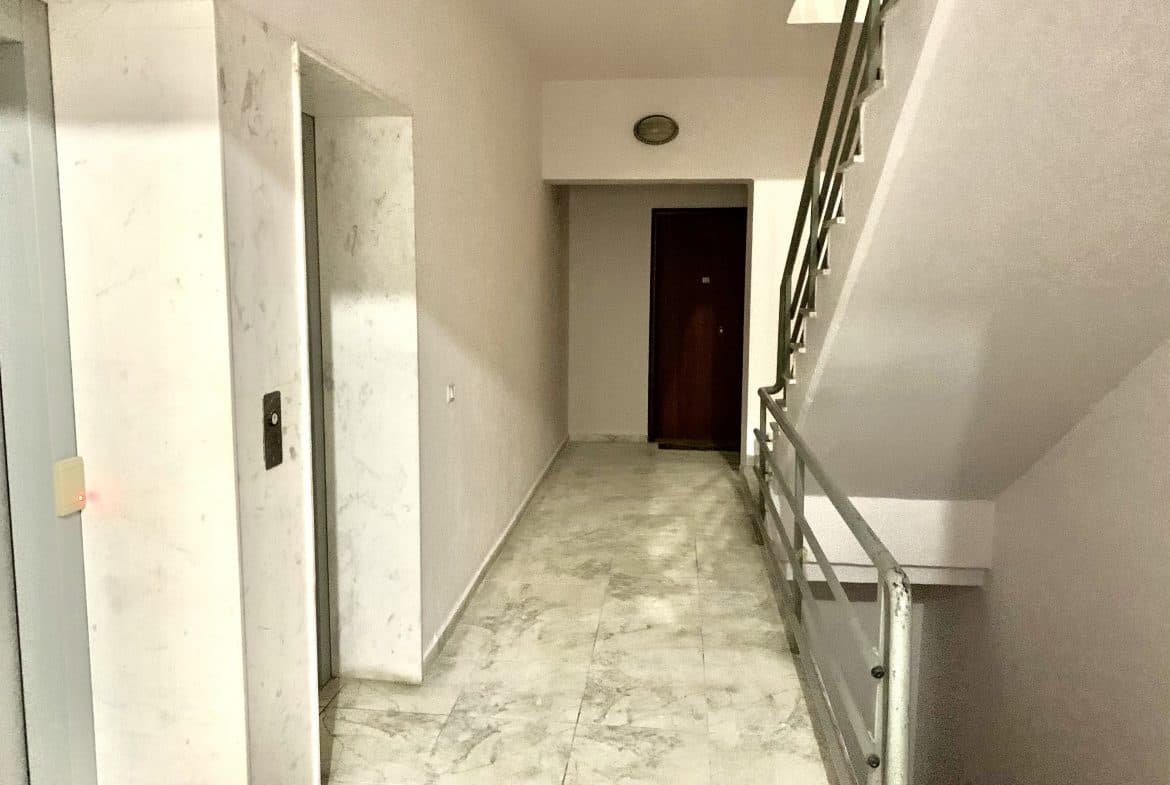 JEPET ME QERA APARTAMENT 2+1 NE VOLLGA,DURRES!