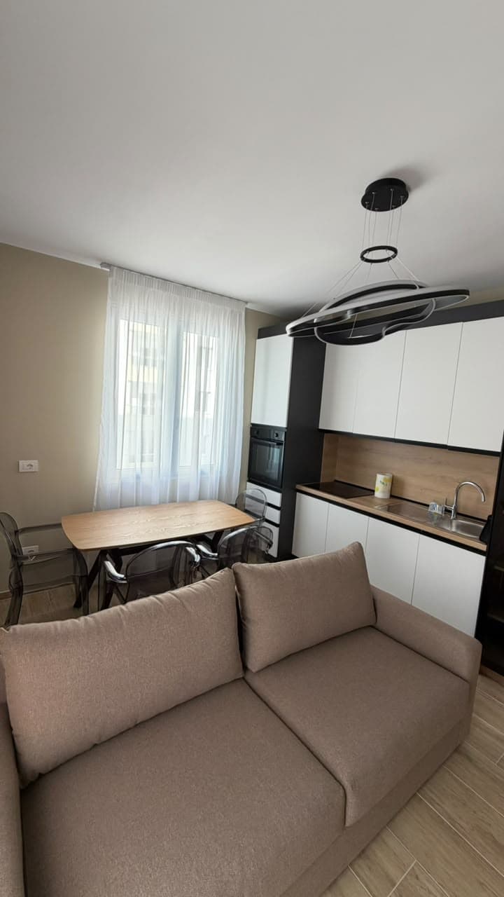 SHITET APARTAMENT 2+1 PRANE HOTEL FLOWER, GOLEM 3