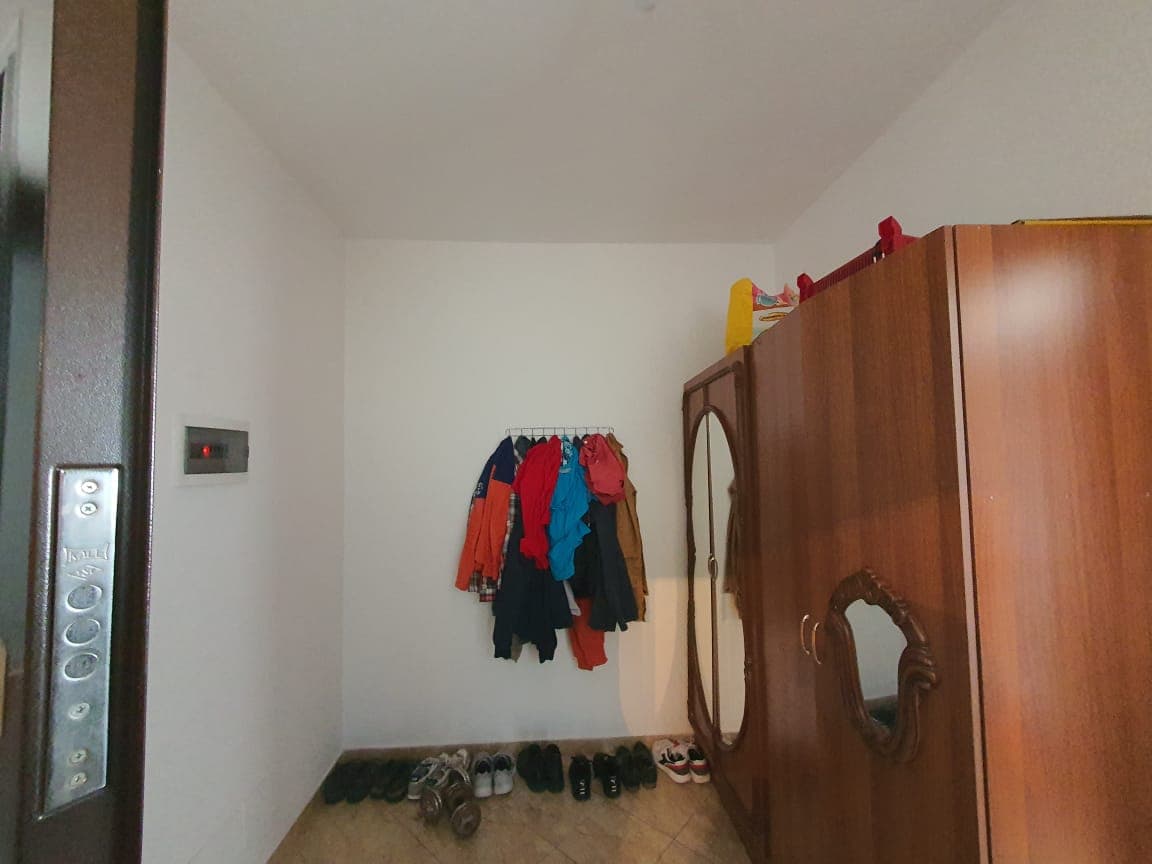 SHITET APARTAMENT 1+1 PRANE KAZAZIT,DURRES. 4