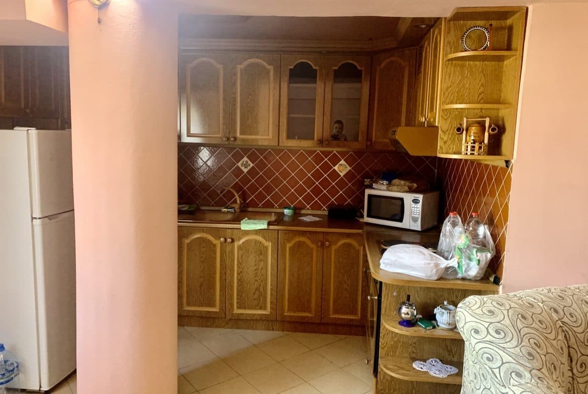 JEPET ME QERA APARTAMENT 2+1 PRAN LULISHTES TE TRENIT DURRES! 3