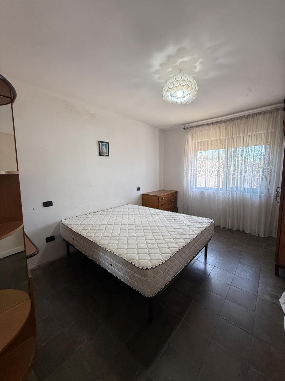JEPET ME QERA APARTAMENT 1+1 LAGJA 18 DURRES 2