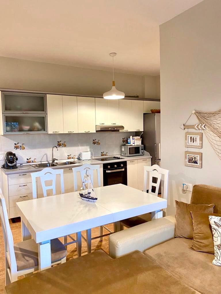 SHITET APARTAMENT 2+1 NE PISHAT E BUTA, GOLEM, DURRES. 2