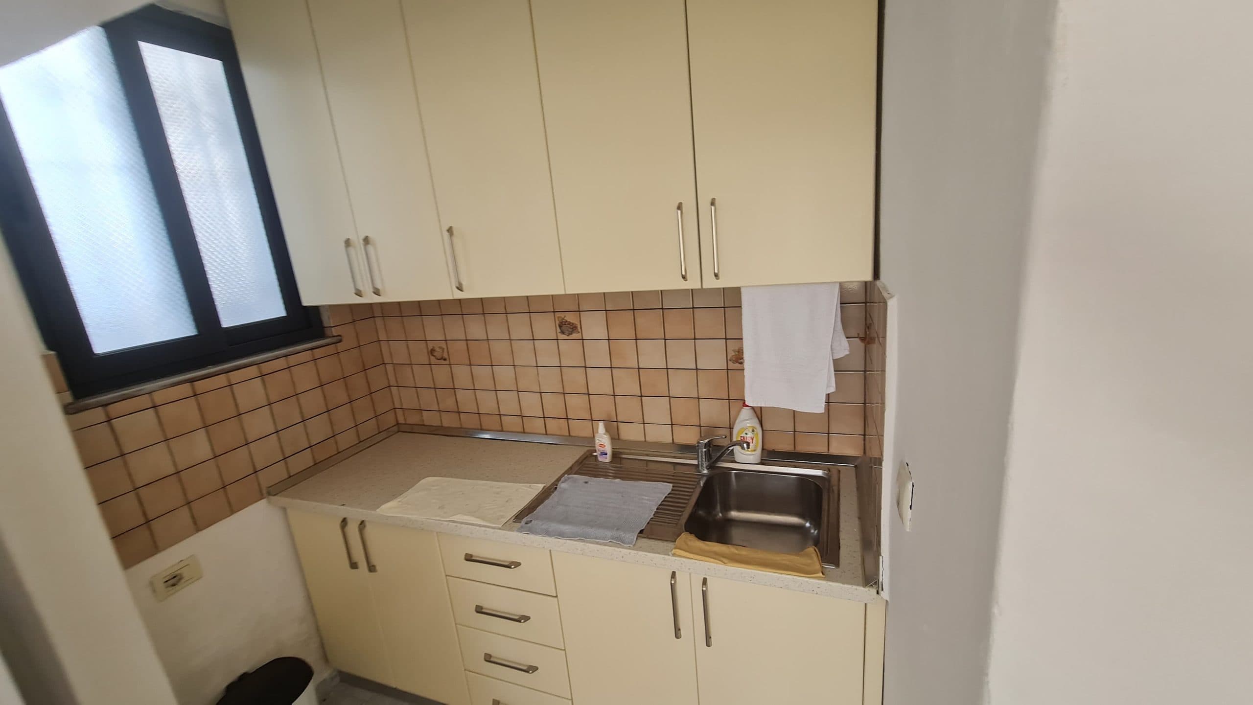JEPET ME QERA SHTEPI PRIVATE, LAGJJA SEFER EFENDIU, DURRES. 3