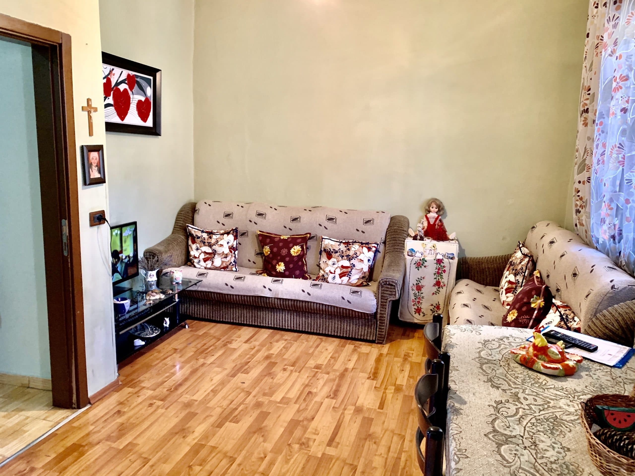 SHITET APARTAMENT 1+1 PRANE SPITALIT,DURRES!