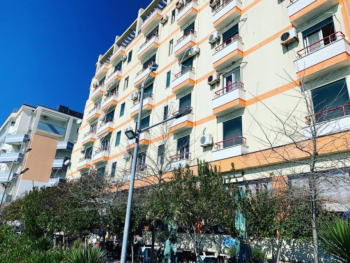 SHITET APARTAMENT 2+1 NE PLAZH,DURRES! 4