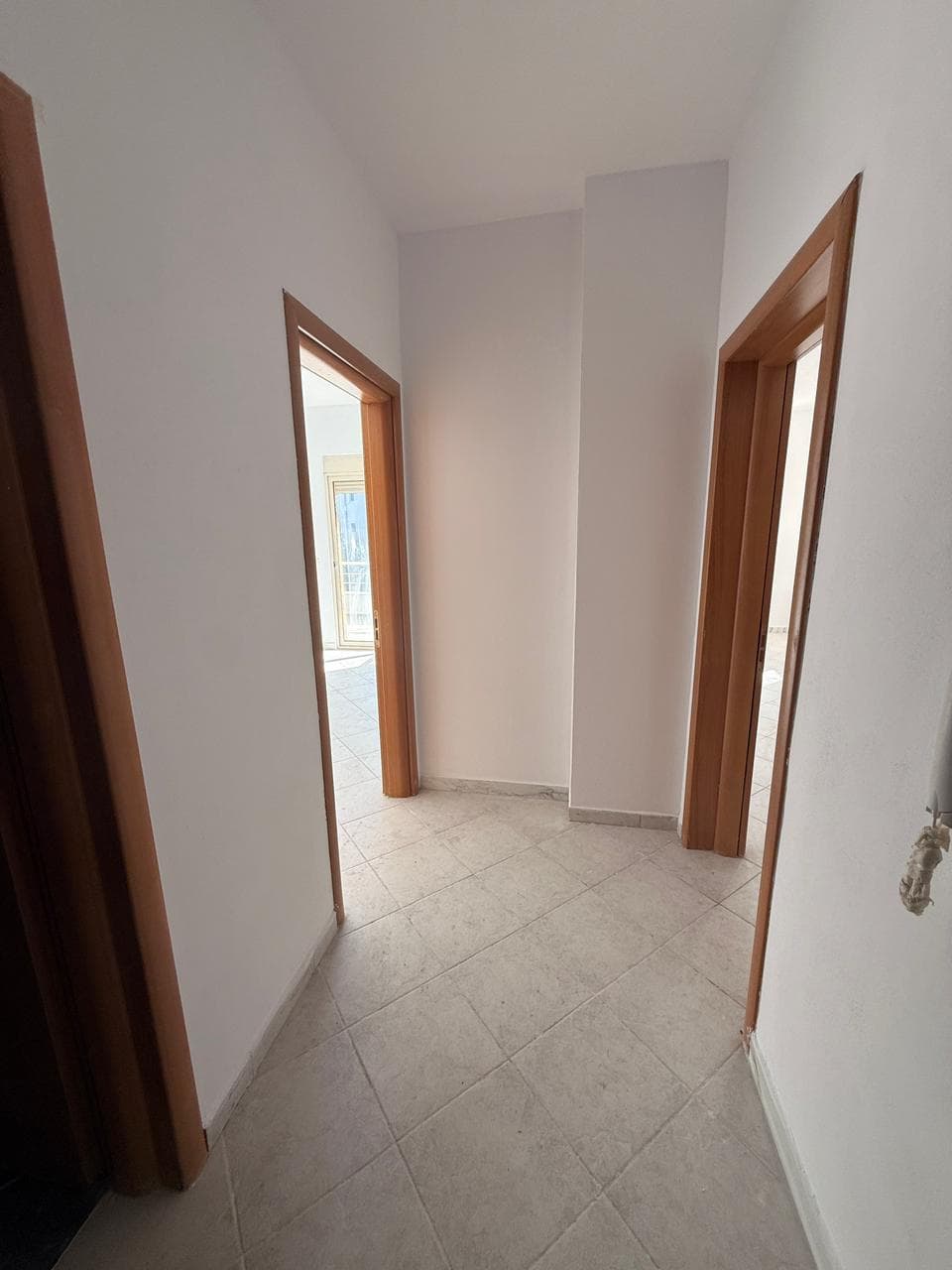SHITET APARTAMENT 1+1, PERBALLE HOTEL ANTALYA, PLAZH, DURRES.