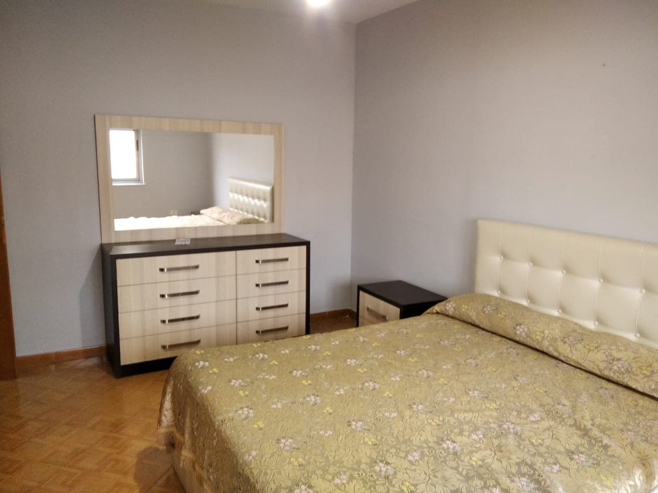 SHITET APARTAMENT 2+1 RRUGA JETA E RE , LAGJA 18 ,DURRES . 4