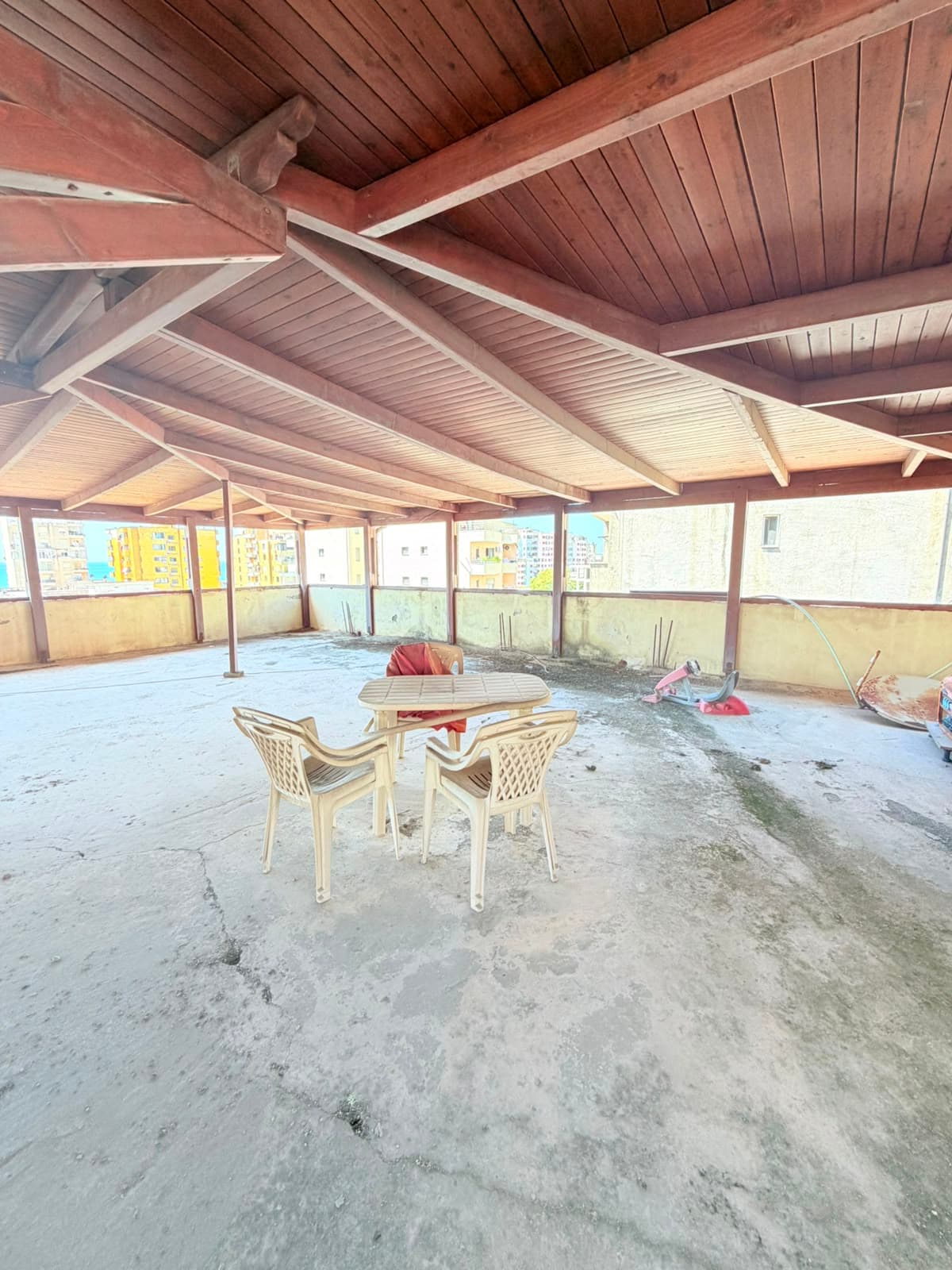 SHITET APARTAMENT 3+1 NE ZONEN VOLLGA, DURRES 2
