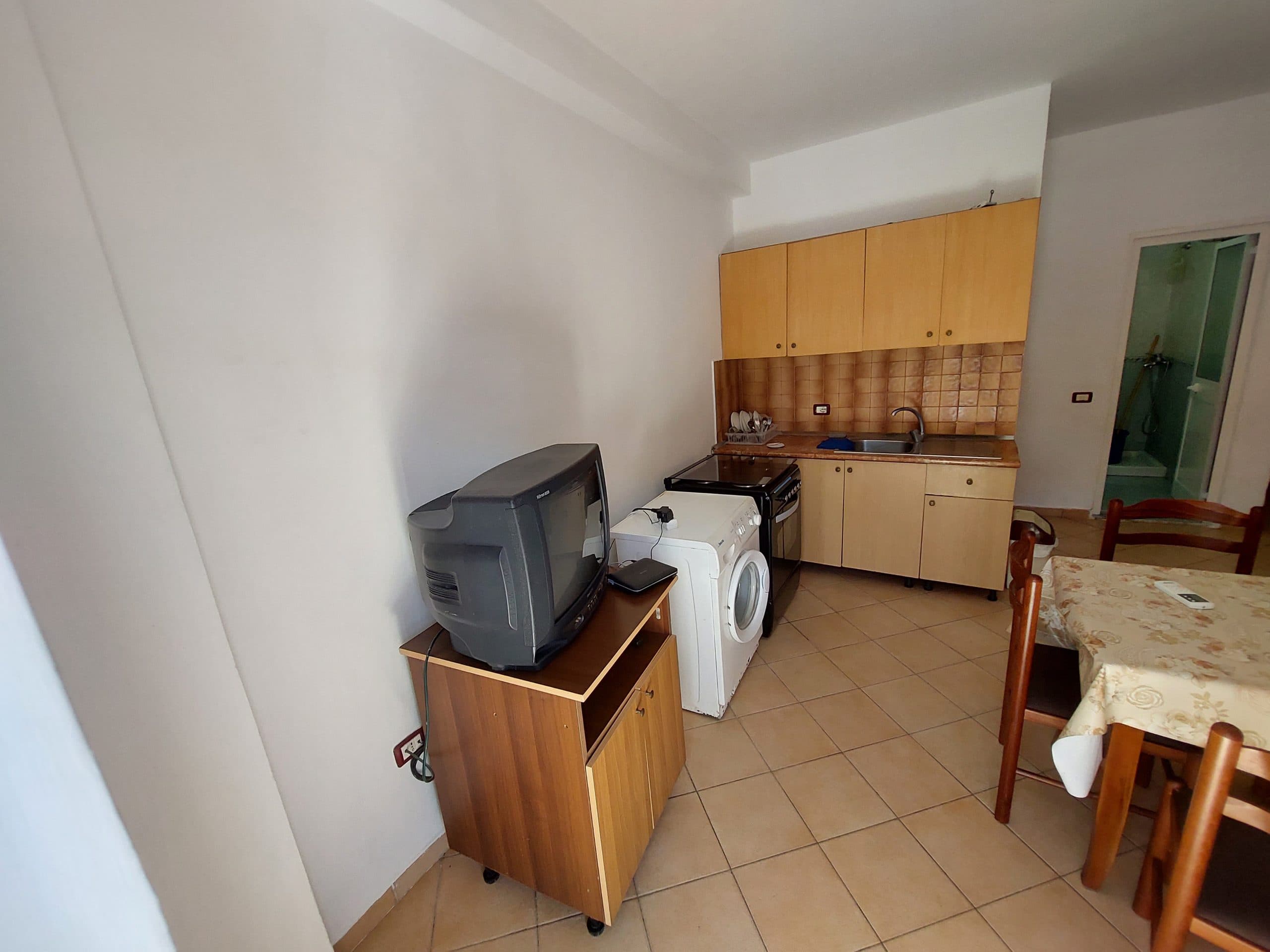 JEPET ME QERA APARTAMENT 1+1 ME PAMJE NGA DETI , PRANE HOTEL ADRIATIK, PLAZH, DURRES. 3