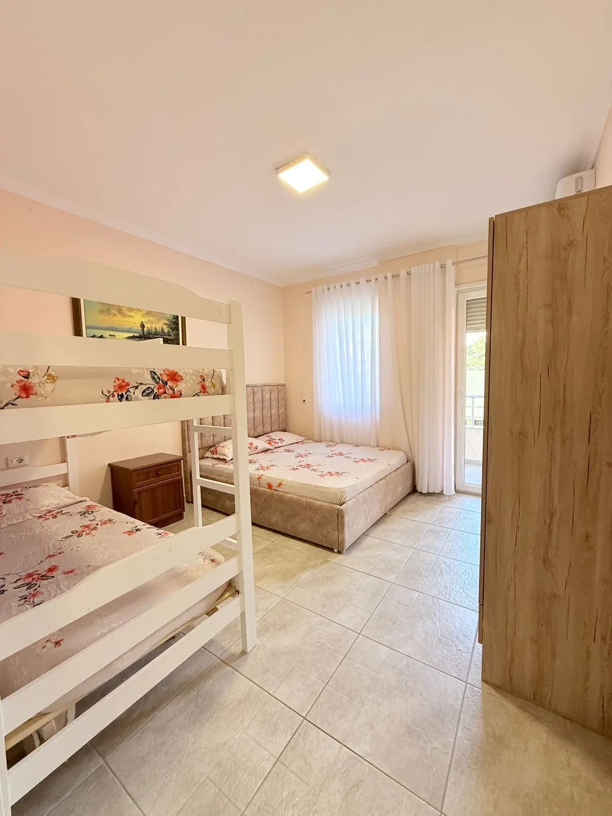 SHITET APARTAMENT 1+1 SHKEMBI KAVAJES PRANE HOTEL MAJESTIC 2