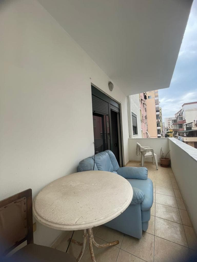 SHITET APARTAMENT 3+1+2+2 PRANE KAZAZIT, DURRES 3