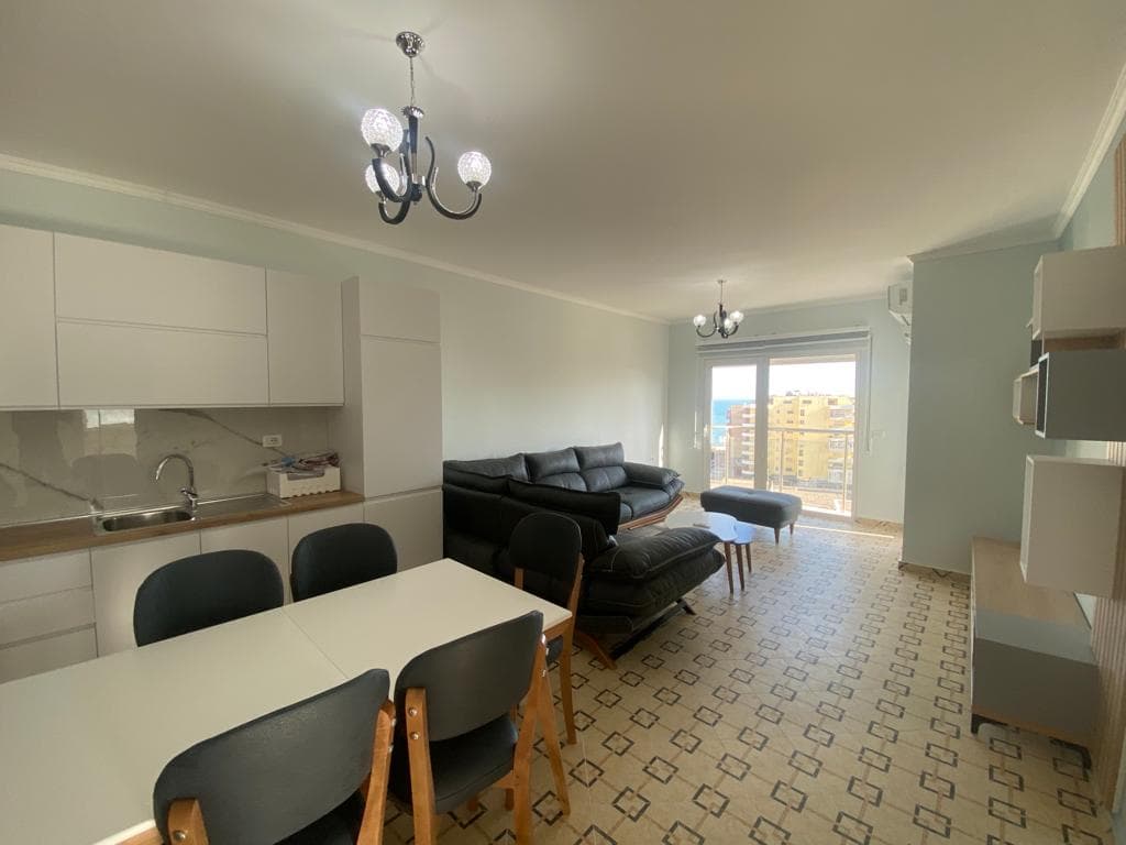 SHITET APARTAMENT 2+1 PRANE SHKOLLES ITALIANE, VOLLGA, DURRES. 2