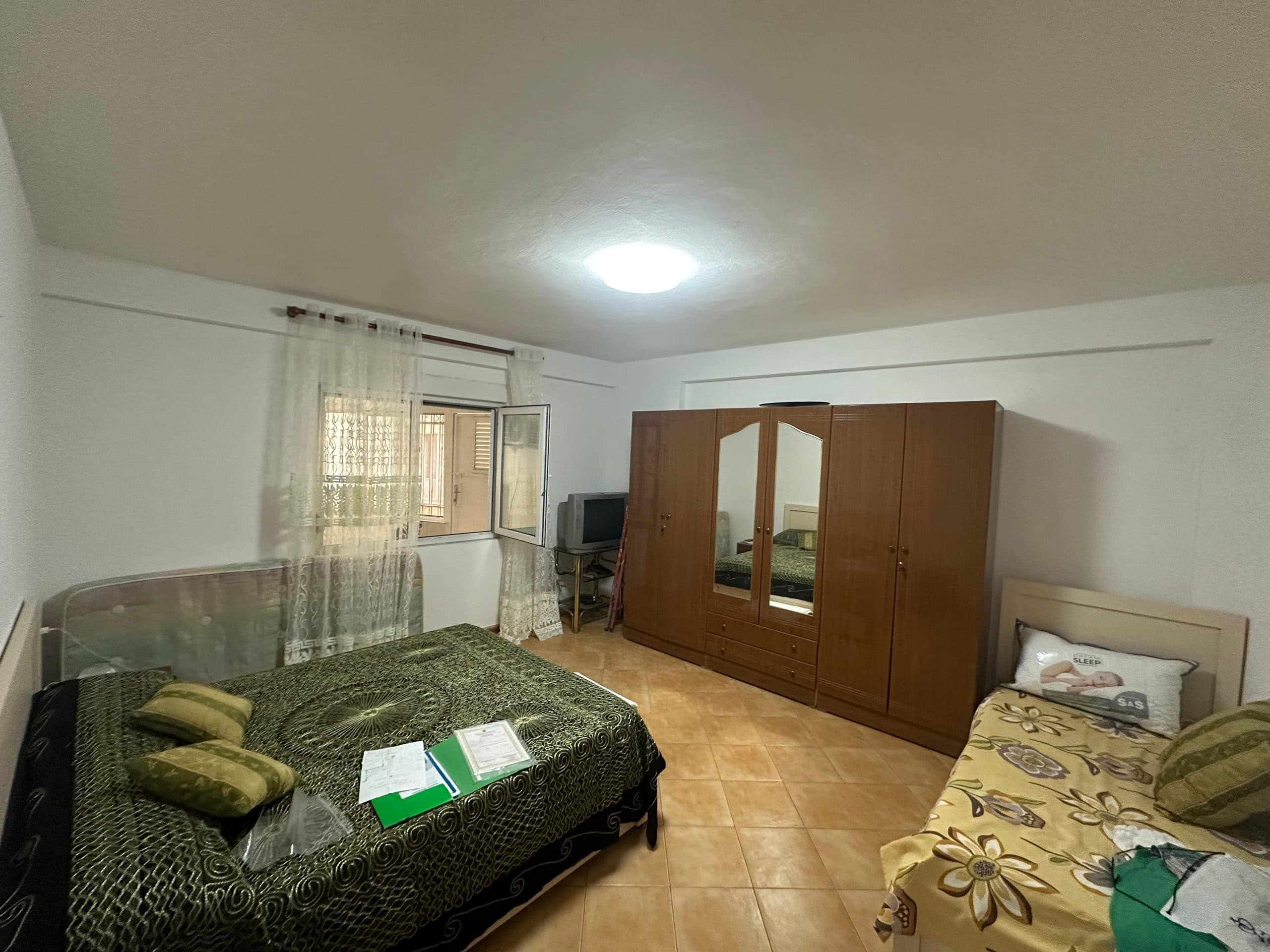 SHITET APARTAMENT 1+1, PALLATI SPORTIT, DURRES. 3