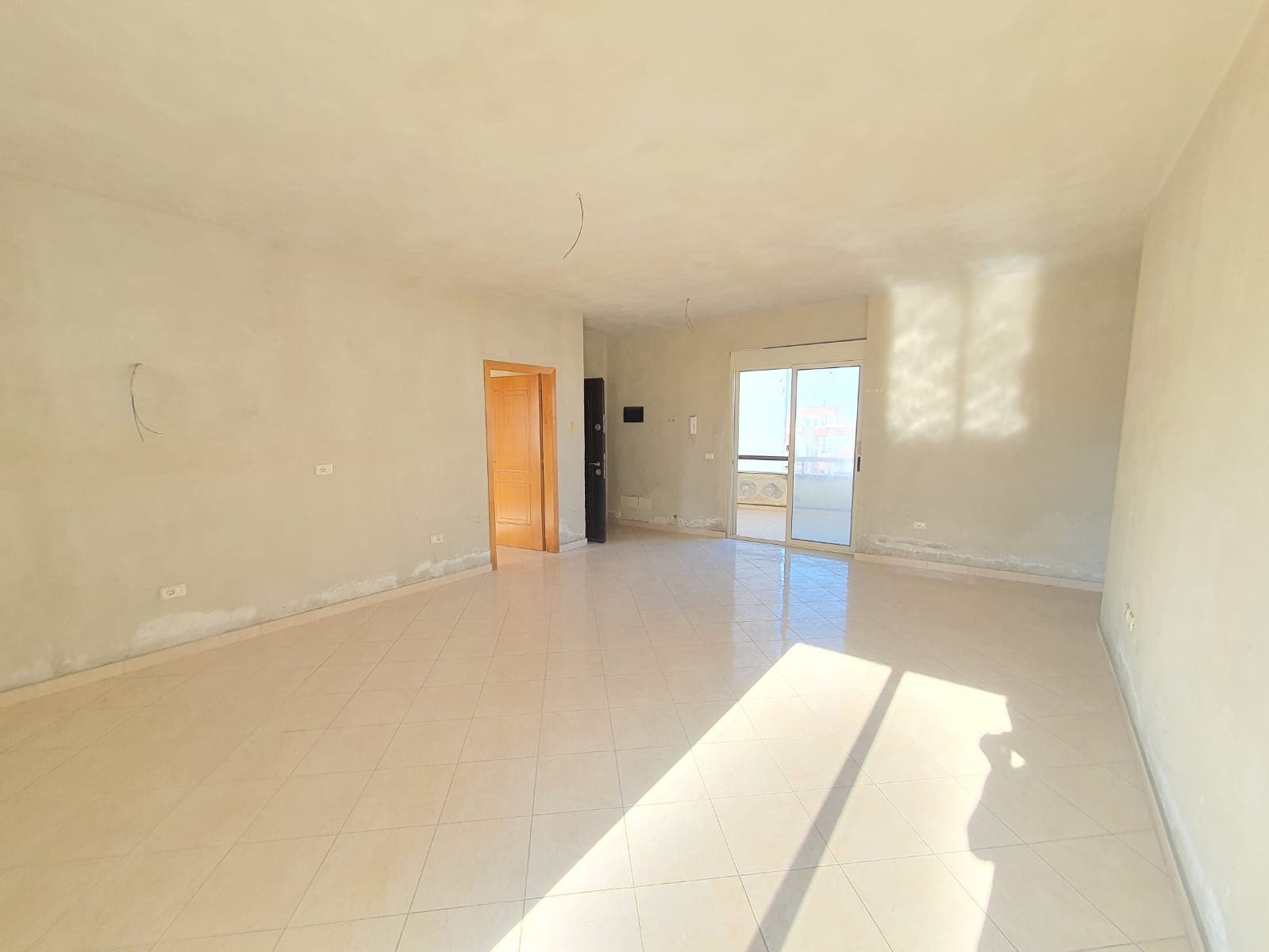 SHITET APARTAMENT 2+1+VERANDE ,KOPSHTI SOTIR NOKA,DURRES. 3