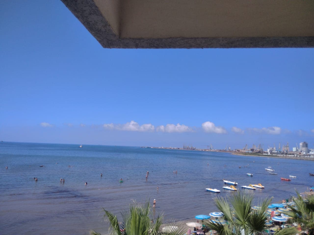 SHITET APARTAMENT 2+1 ME PAMJE NGA DETI,PRANE URES SE DAJLANIT,PLAZH,DURRES. 2