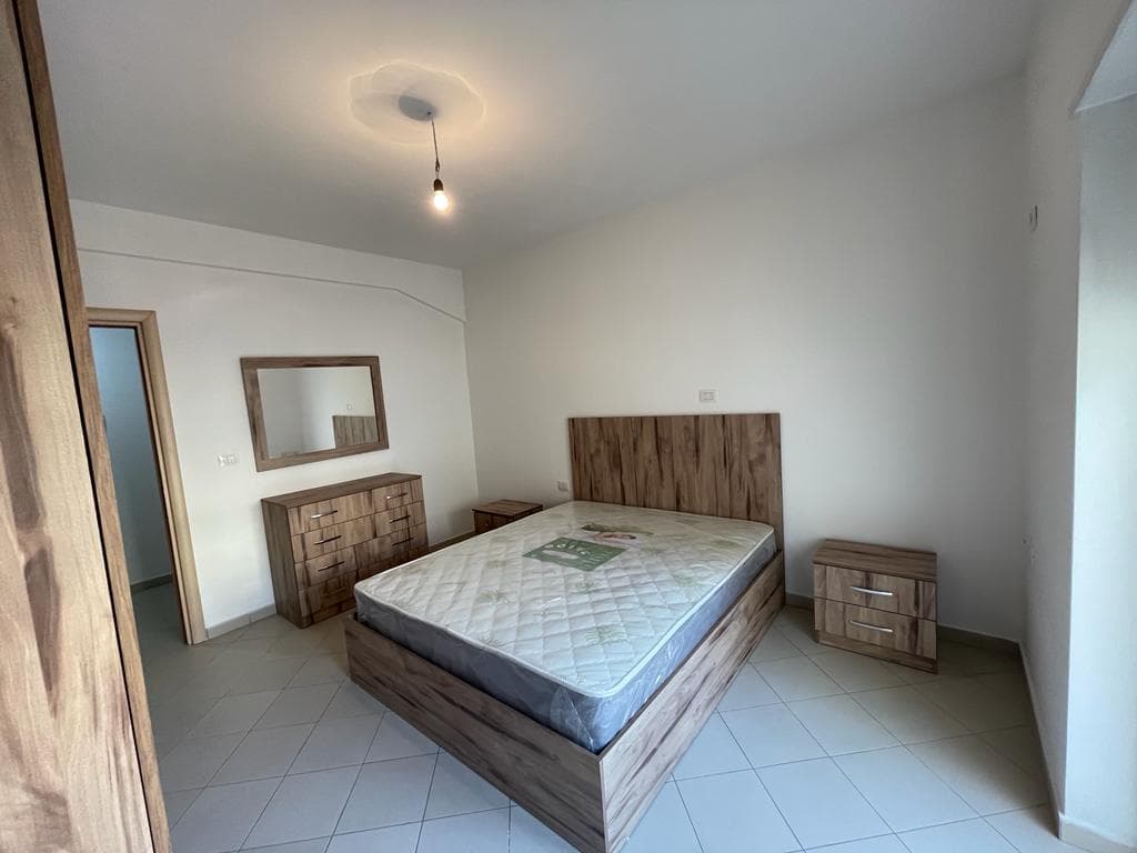 JEPET ME QERA APARTAMENT 2+1 ME PAMJE DETI PRANE URES SE DAJLANIT PLAZH,DURRES. 4