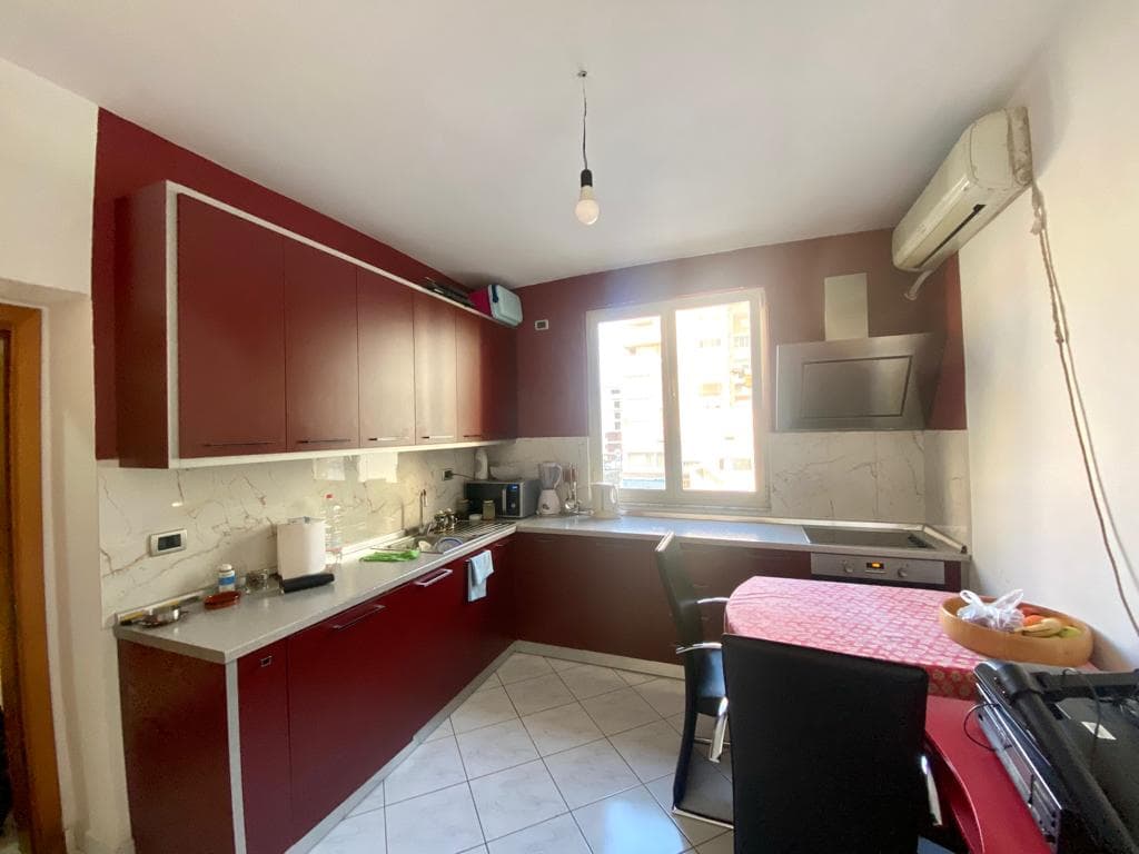 SHITET APARTAMENT 2+1 PRANE SHKOLLES QEMAL MICI, DURRES. 4