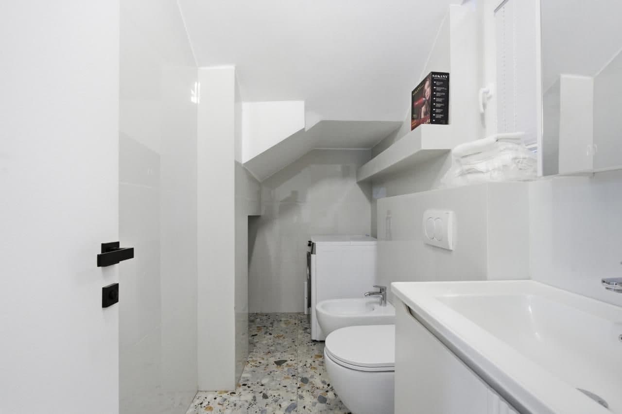 SHITET TRUALL+ 3 VILA PRIVATE NE ZONEN E SHKOZETIT, DURRES