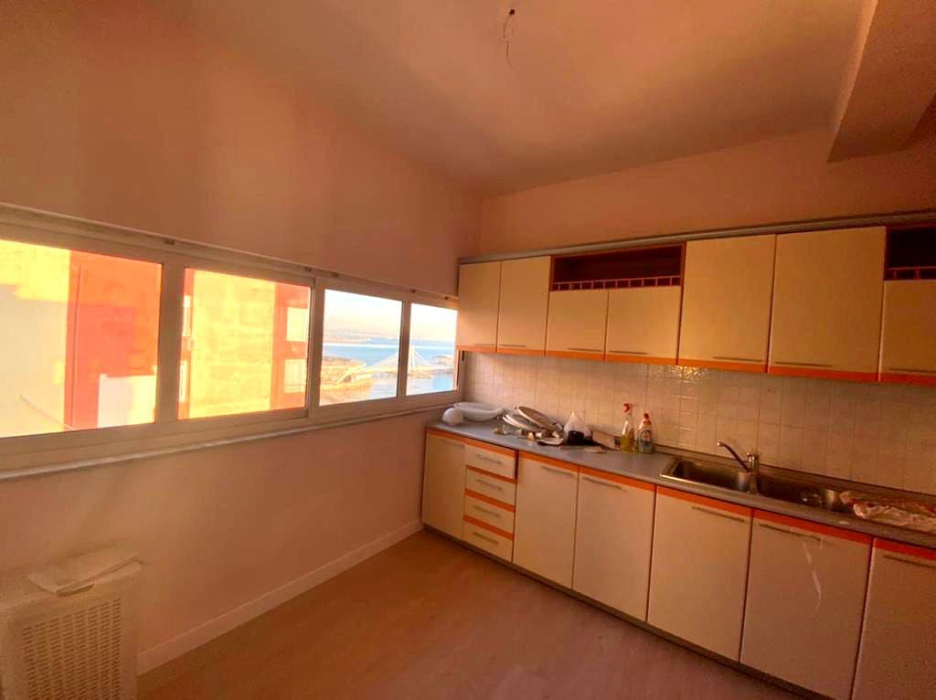 SHITET APARTAMENT 3+1 PRANE RESTORANT 4 STINET, VOLLGA, DURRES. 2
