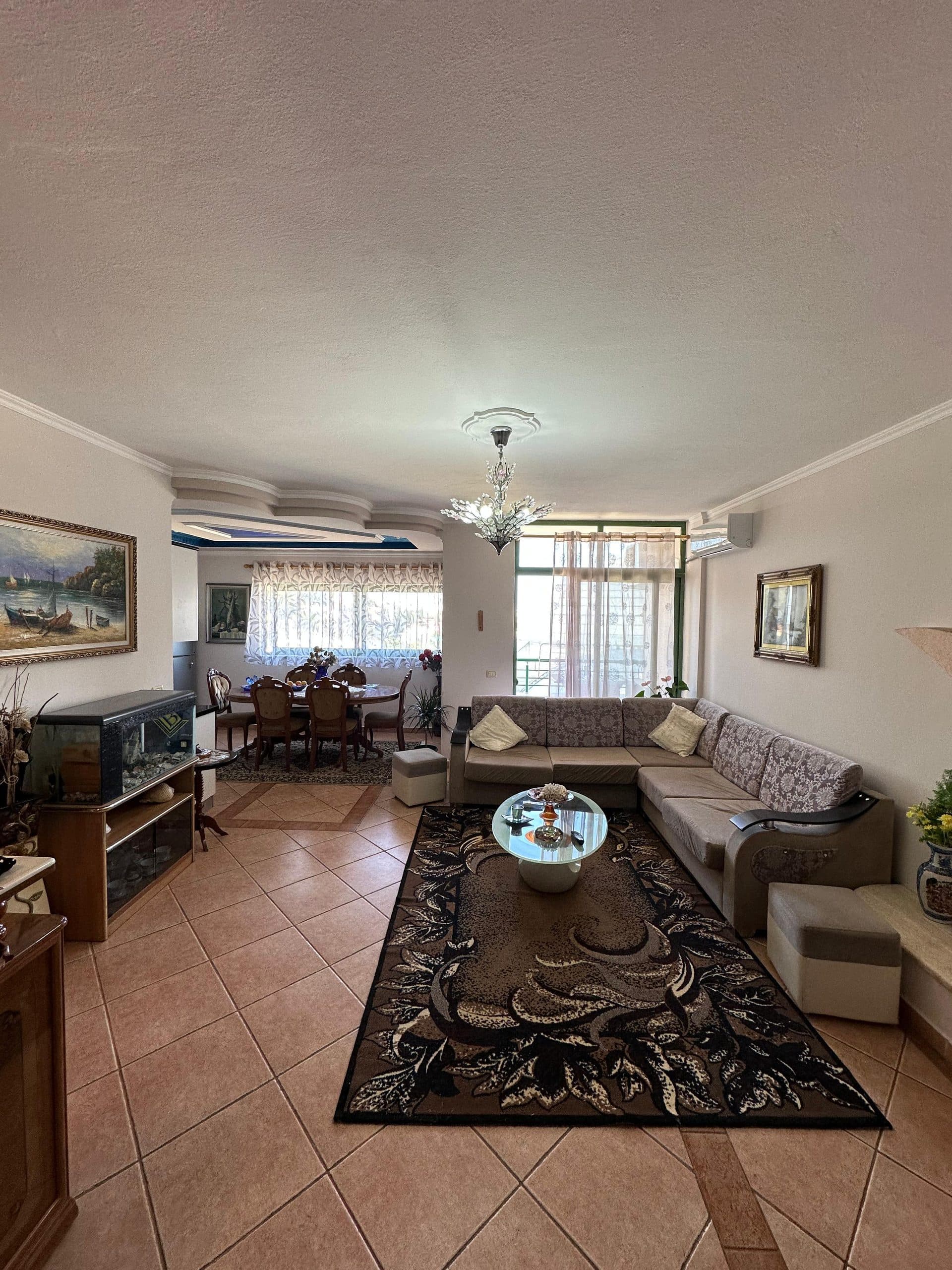 JEPET ME QERA APARTAMENT 2+1+2, VOLLGA, DURRES.