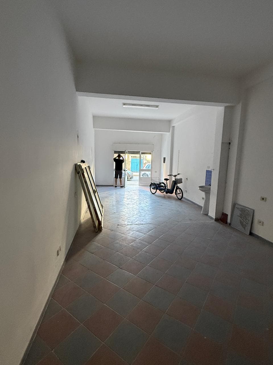 JEPET ME QERA NJESI BIZNESI TEK SPITALI DURRES 2