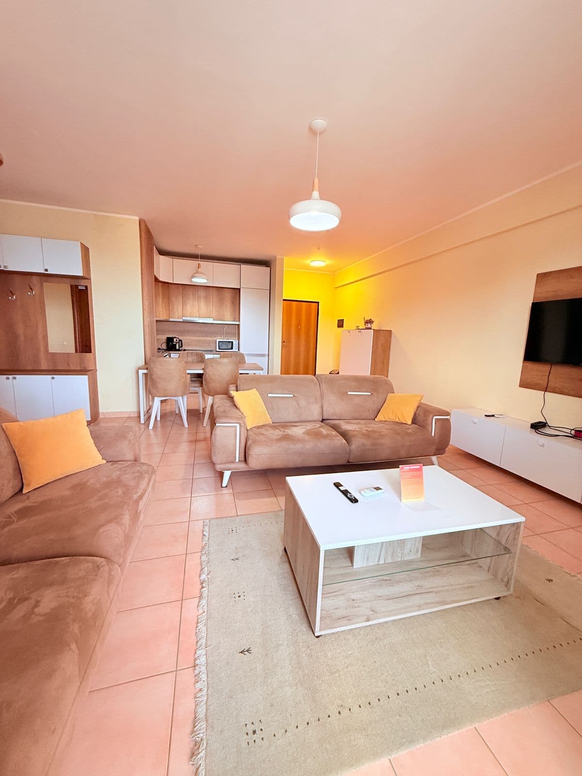 JEPET ME QERA APARTAMENT 2+1+2 VOLLGA DURRES 4