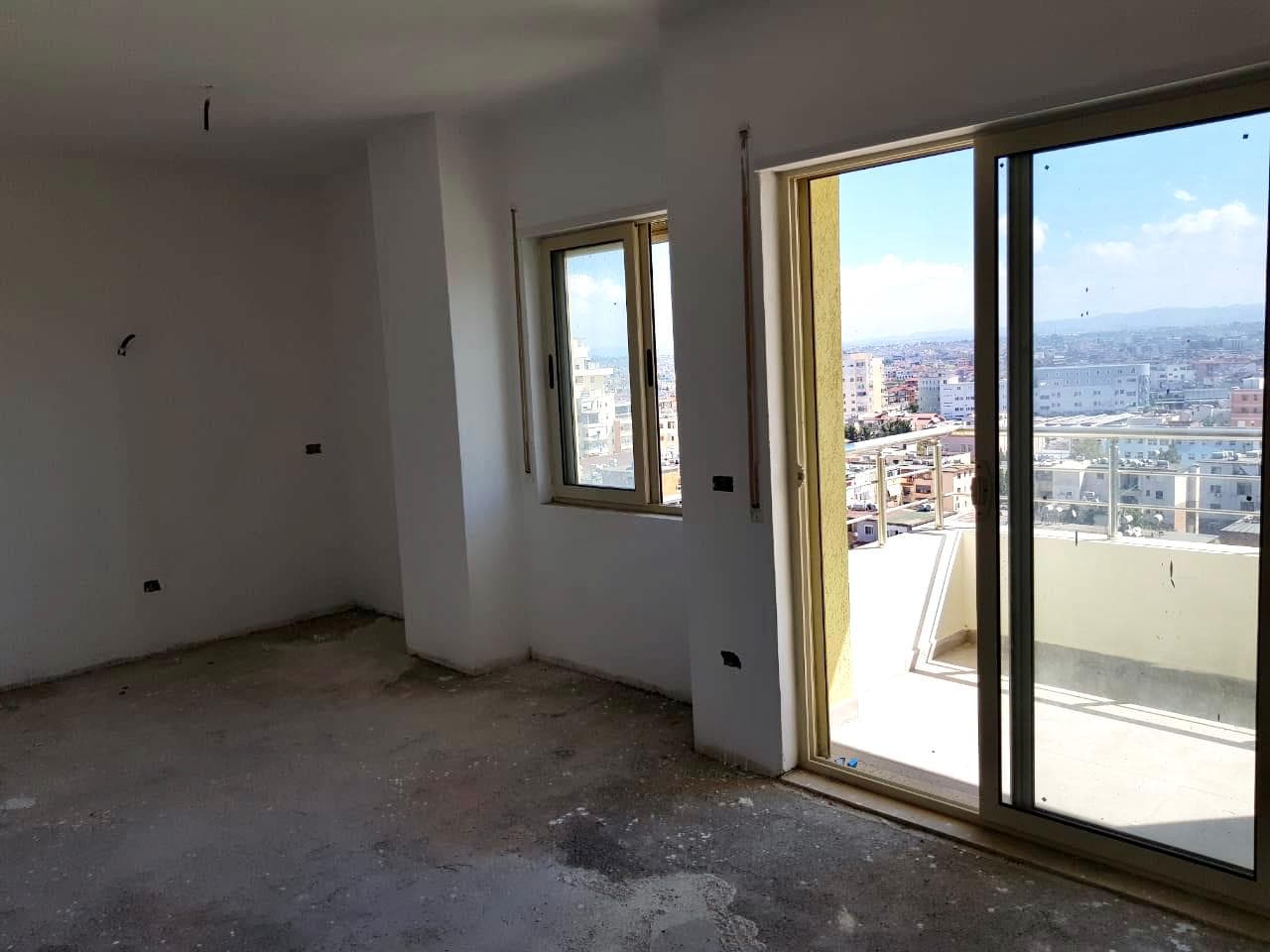 SHITET APARTAMENT 2+1 PRANE ISH FABRIKES SE BUKES,DURRES.