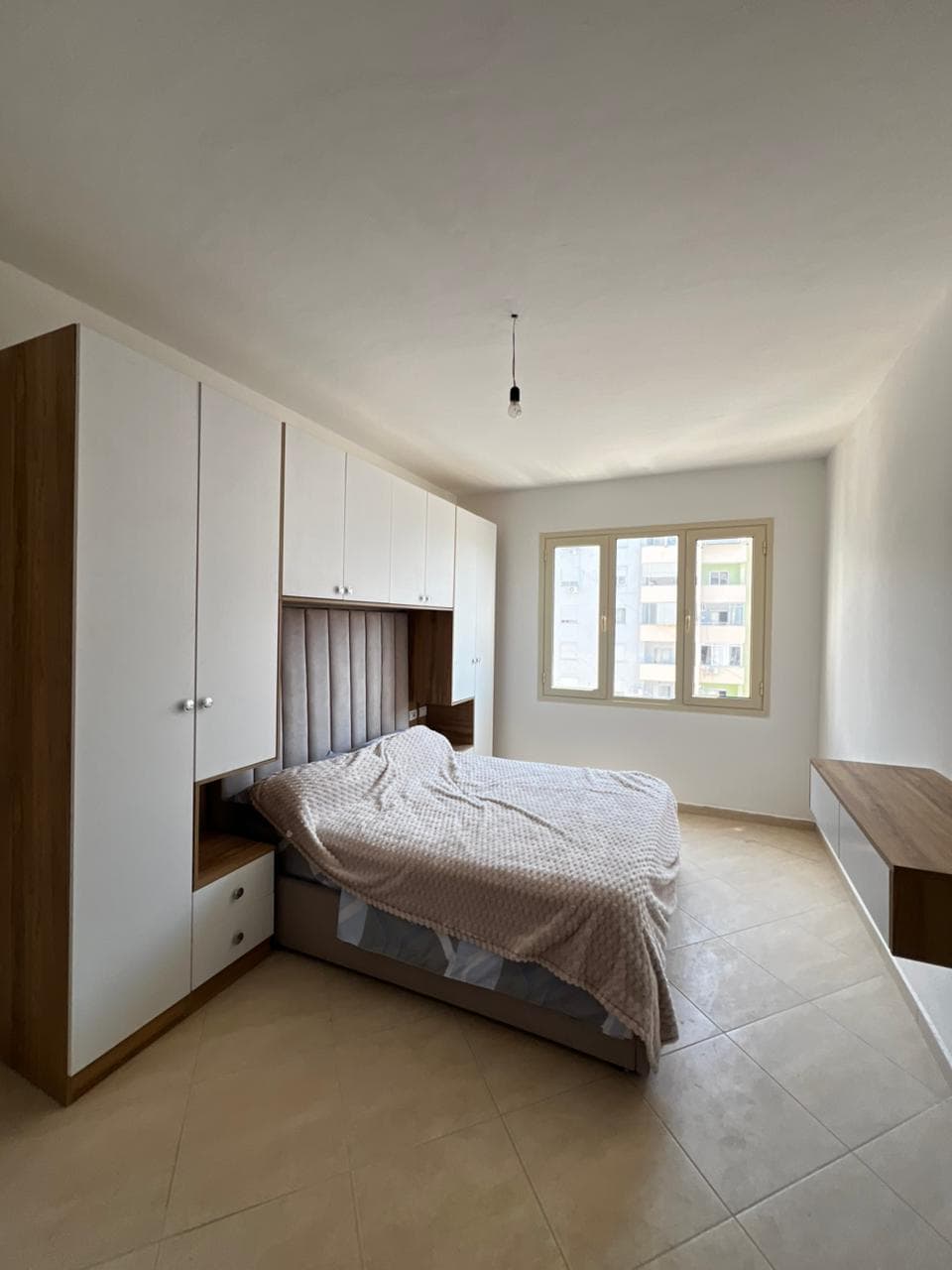 JEPET ME QERA APARTAMENT 2+1+2 PRANE POSTES PLAZH, DURRES 3