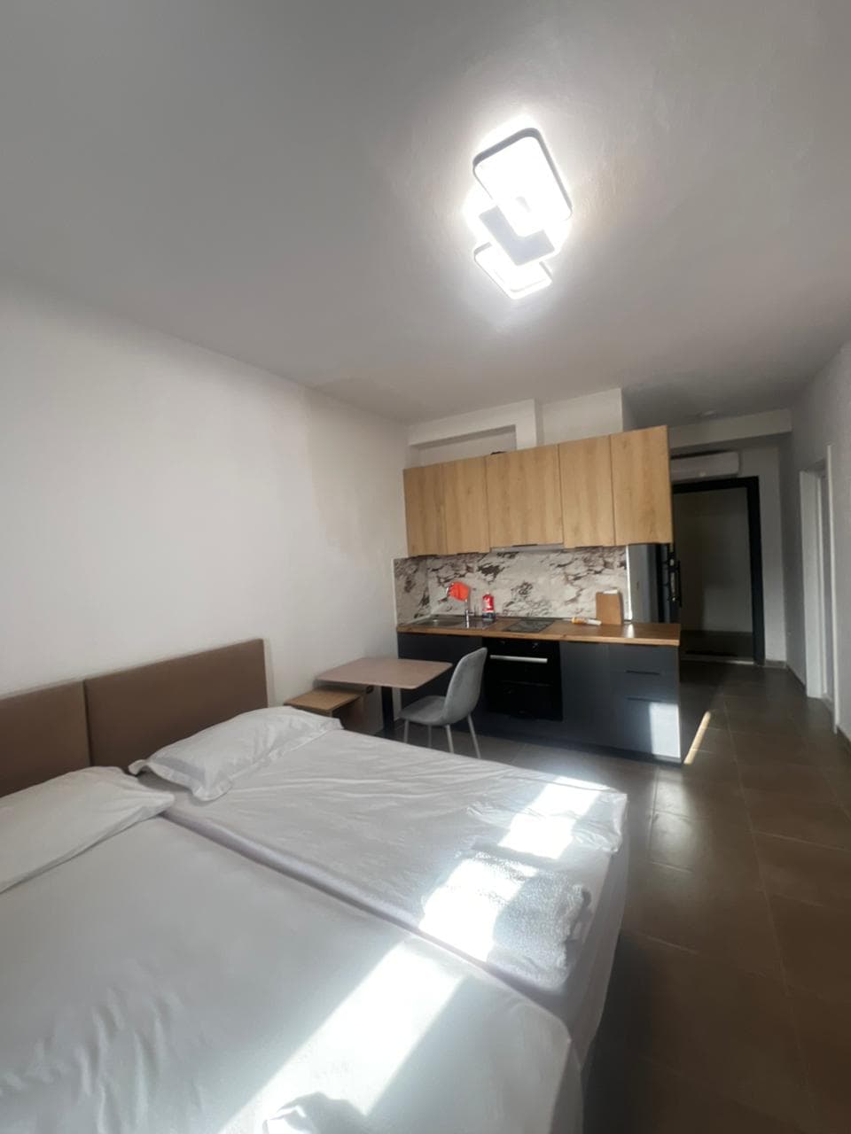 JEPET ME QERA GARSONIERE, BONITA RESIDENCE,GOLEM 3