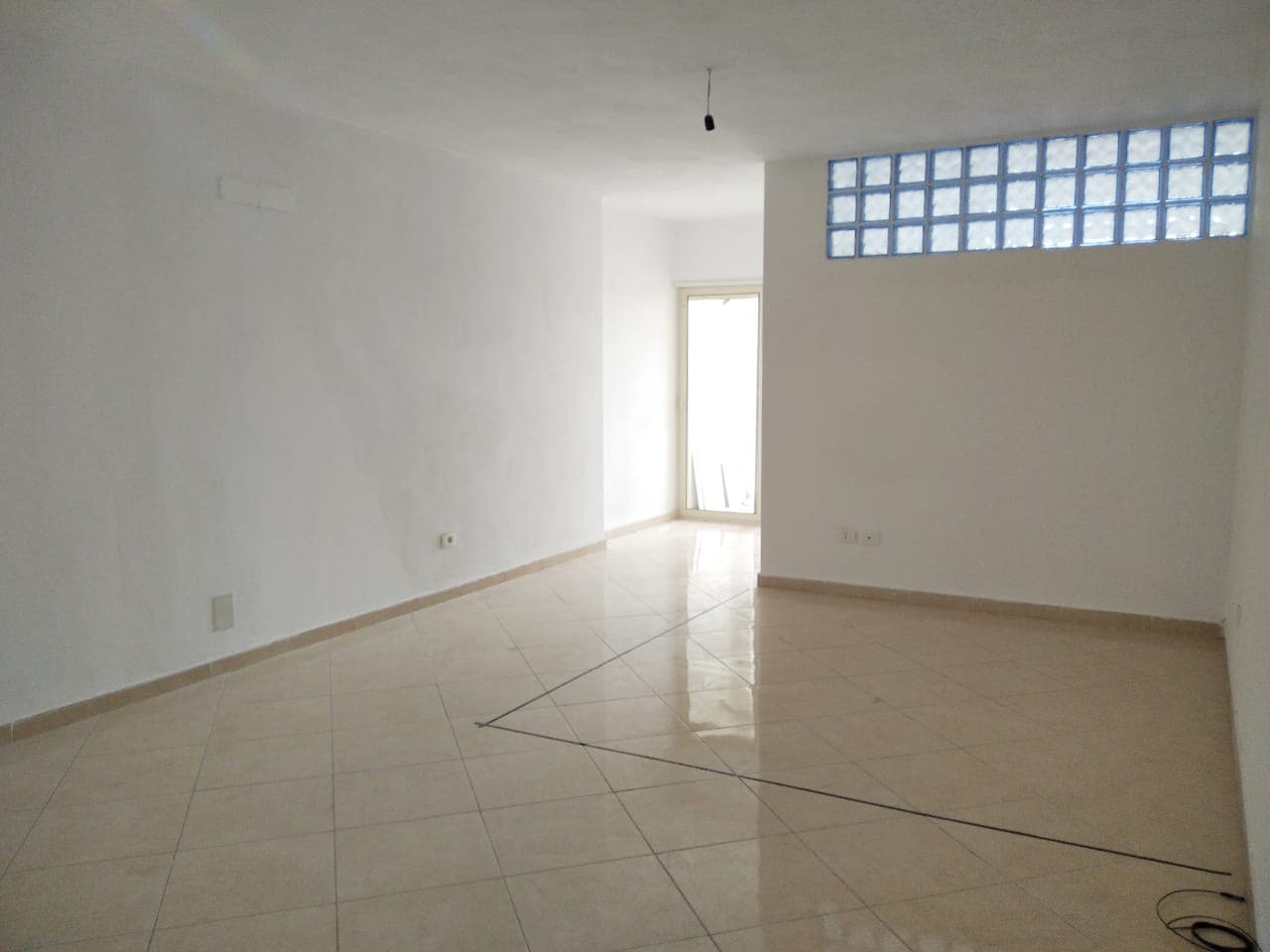 SHITET APARTAMENT 1+1 ISH FABRIKA BUKES , DURRES . 2
