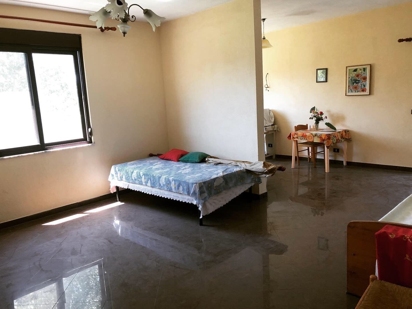 VILE 3 KATESHE PER SHITJE NE HEKURUDHA PLAZH,DURRES! 3