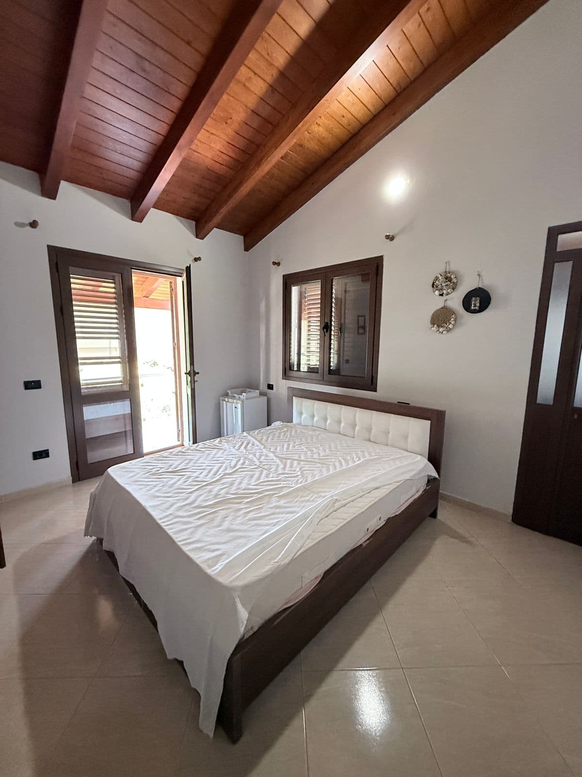 SHITET VILE INDIVIDUALE NE GJIRIN E LALZIT PERBALL RESORTS MELIA