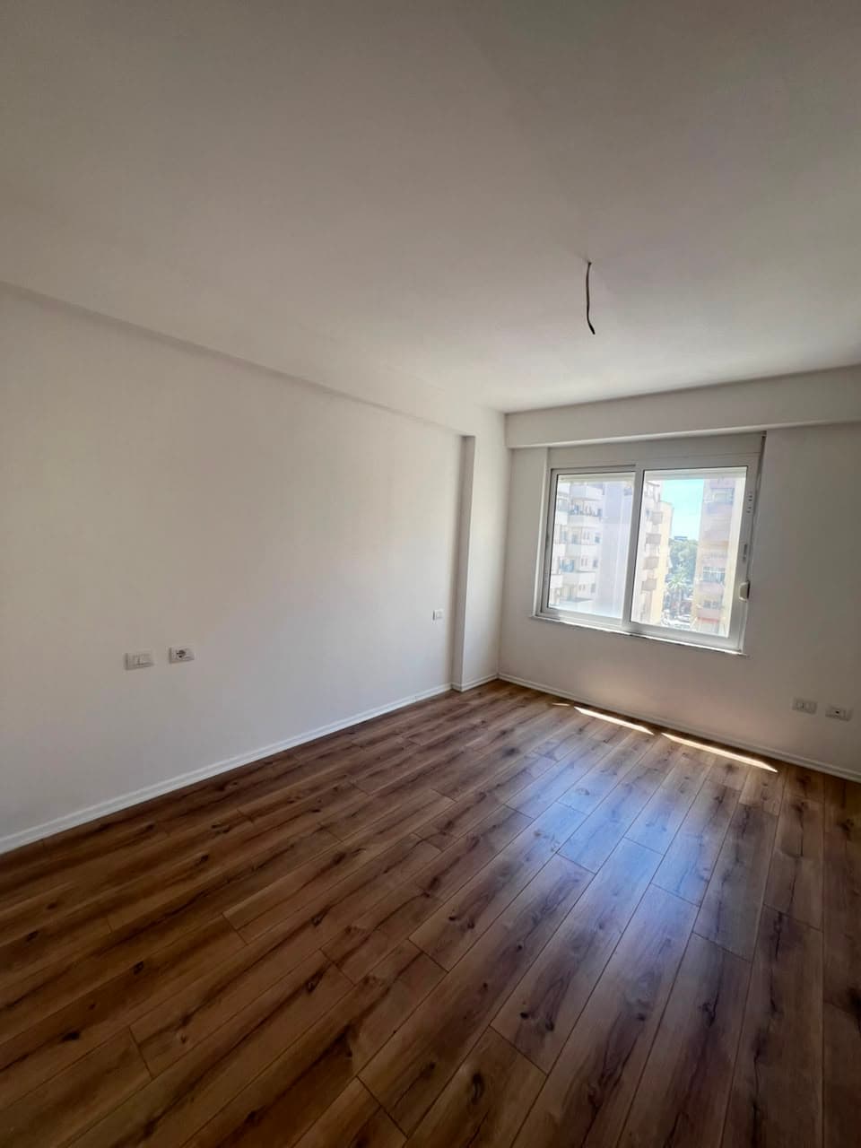 SHITET APARTAMENT 2+1 NE ZONEN E PLAZHIT ILIRIA, DURRES 4
