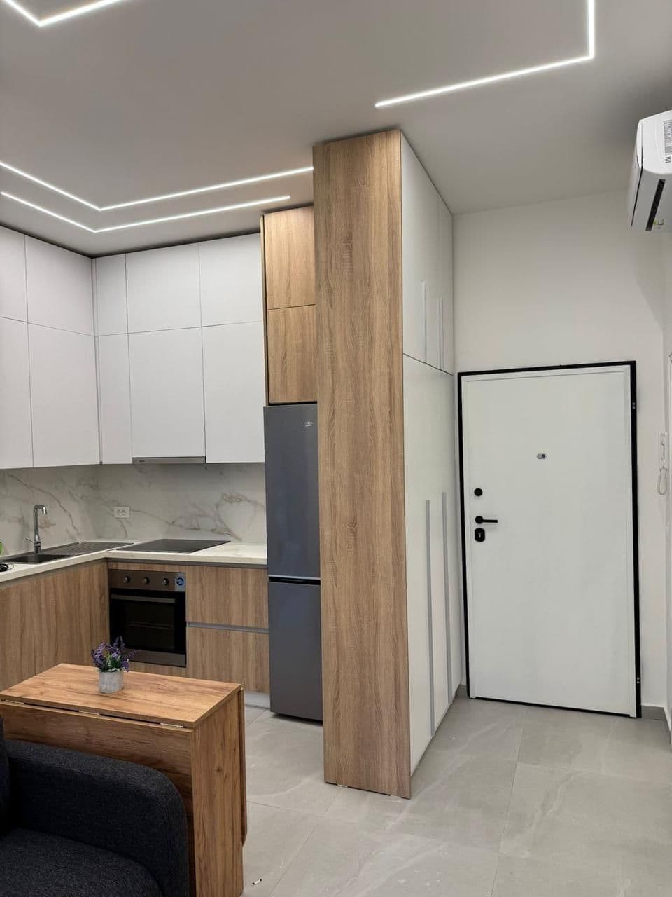 JEPET ME QERA APARTAMENT 1+1 PRANE QENDRES BLUESTAR, DURRES 3