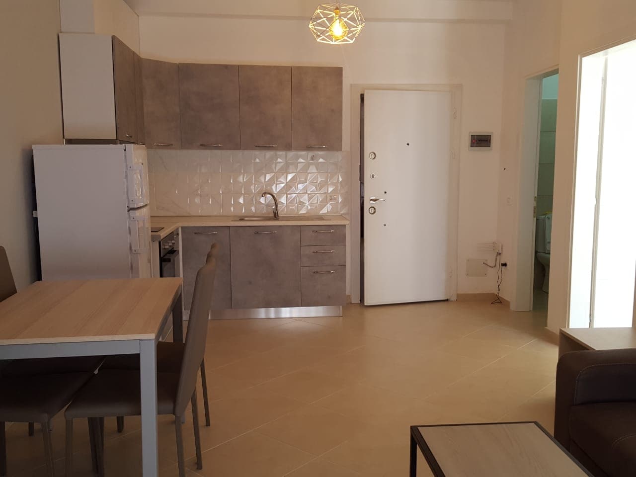 SHITEN APARTAMENTE 1+1 PRANE HOTEL FLOWER,GOLEM,DURRES. 3