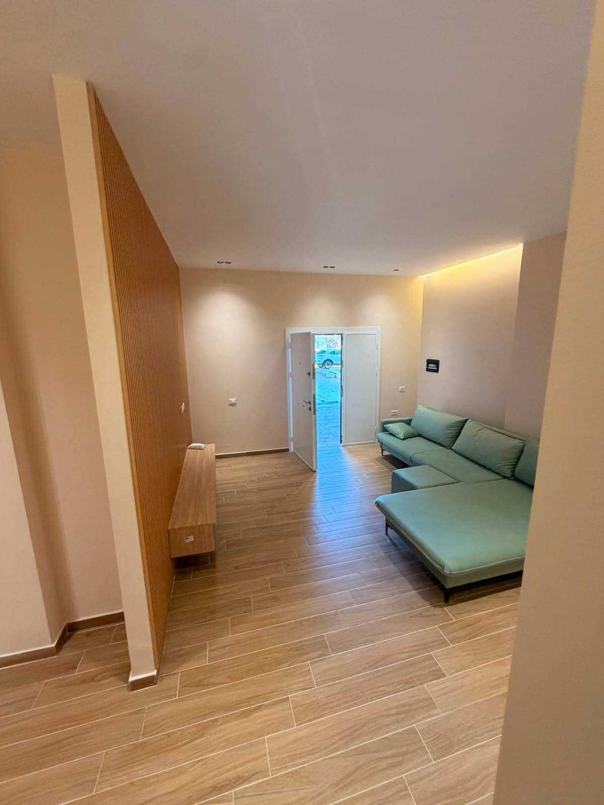 SHITET APARTAMENT 2+1 SHKEMBI KAVAJES, DURRES 2