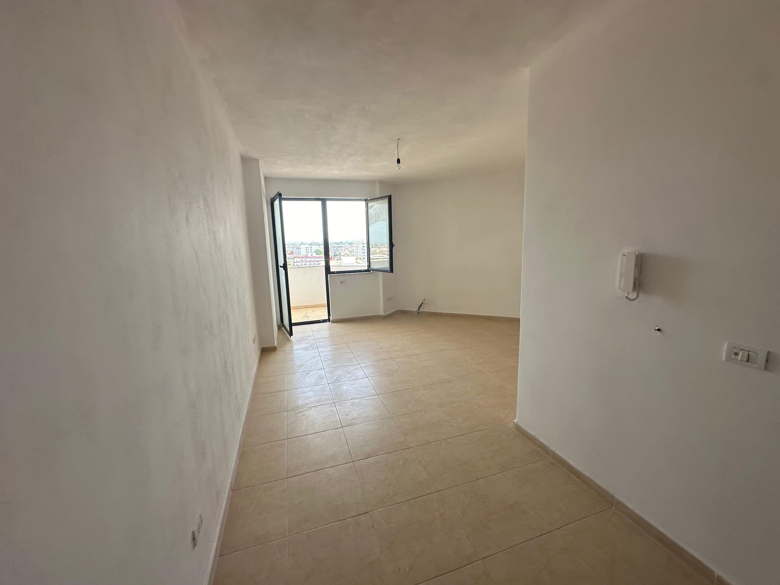 SHITET APARTAMENT 2+1, SHKOZET, DURRES.