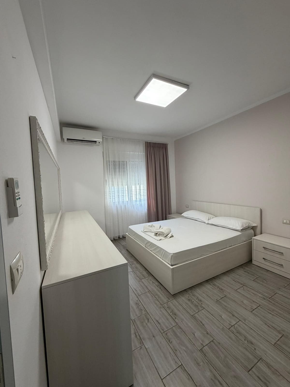 JEPET ME QERA APARTAMENT 2+1, BULEVARDI DYRRAH, DURRES