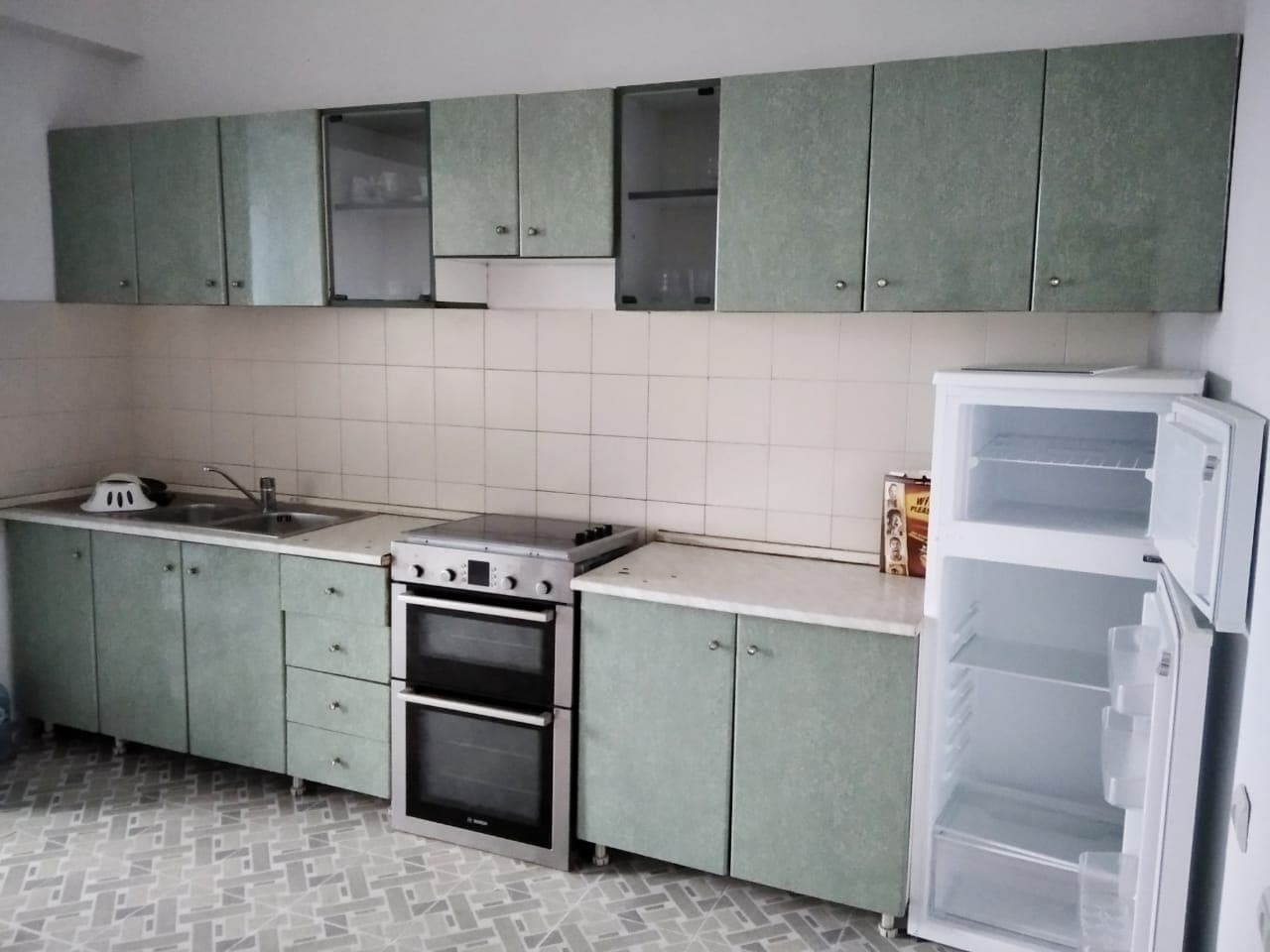 SHITET APARTAMENT 3+1 RRUGA E MIQESIS, SHKOZET, DURRES .