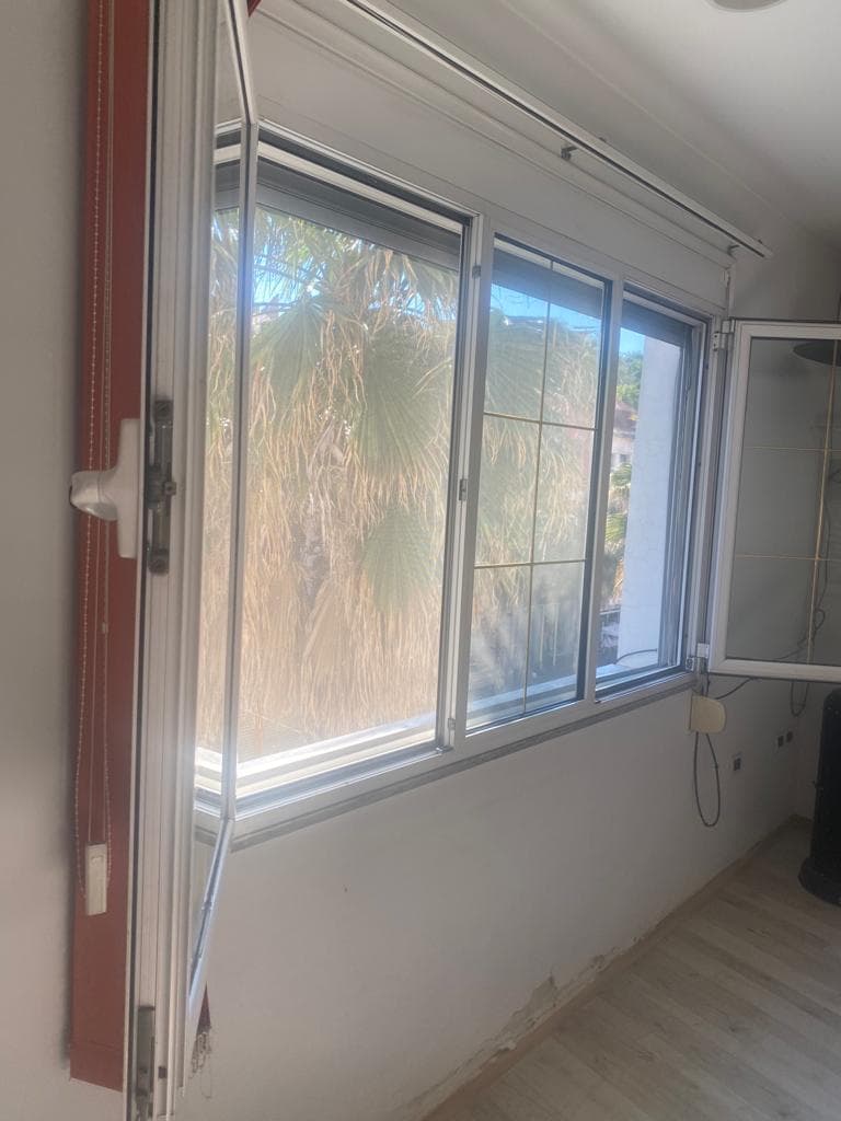 JEPET ME QERA AMBIENT BIZNESI PRANE BASHKISE, DURRES. 4