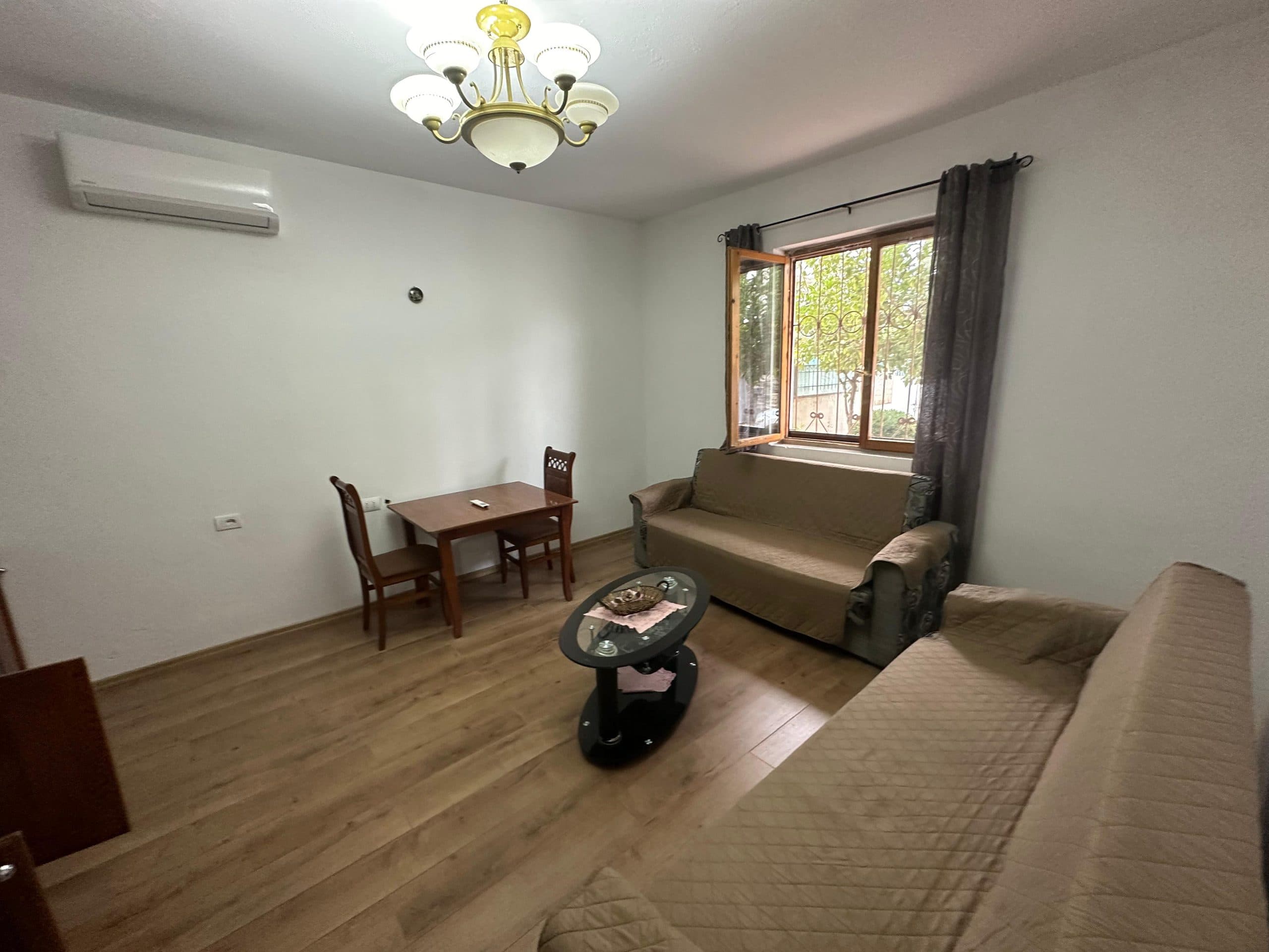 JEPET ME QERA APARTAMENT 1+1, HEKURUDHA PLAZH, DURRES.