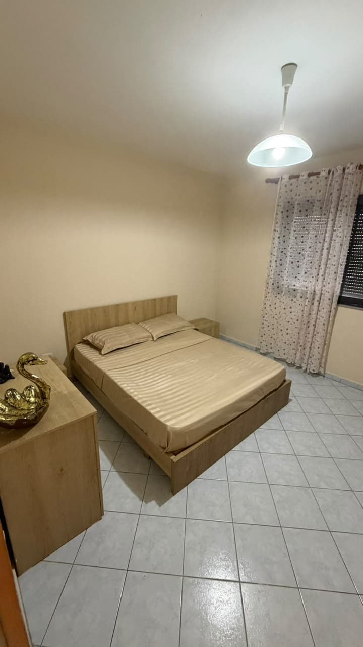 JEPET ME QERA APARTAMENT 1+1 STACIONI I PARE PLAZH, DURRES 4