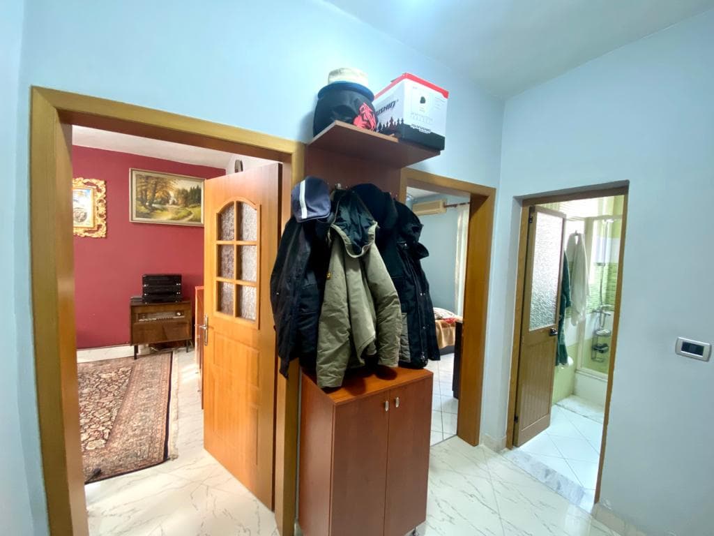 SHITET APARTAMENT 2+1 PRANE SHKOLLES QEMAL MICI, DURRES. 3