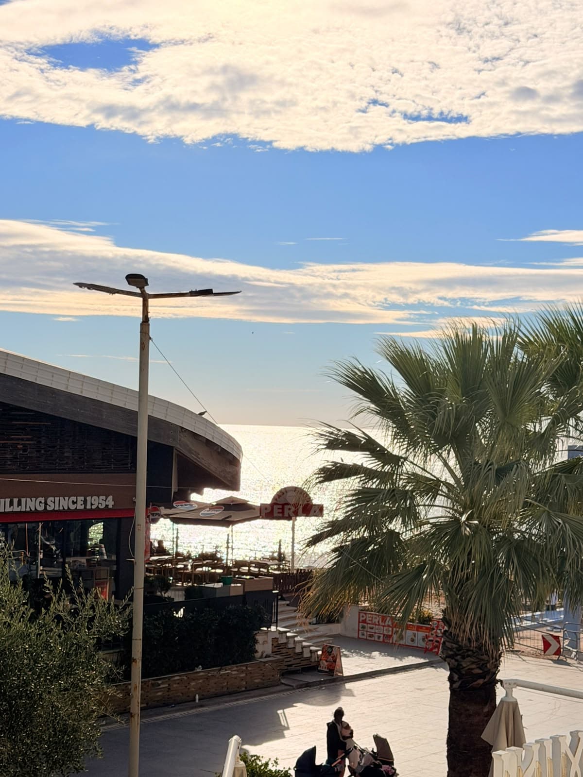 SHITET AMBIENT BIZNESI NE ZONEN VOLLGA, DURRES