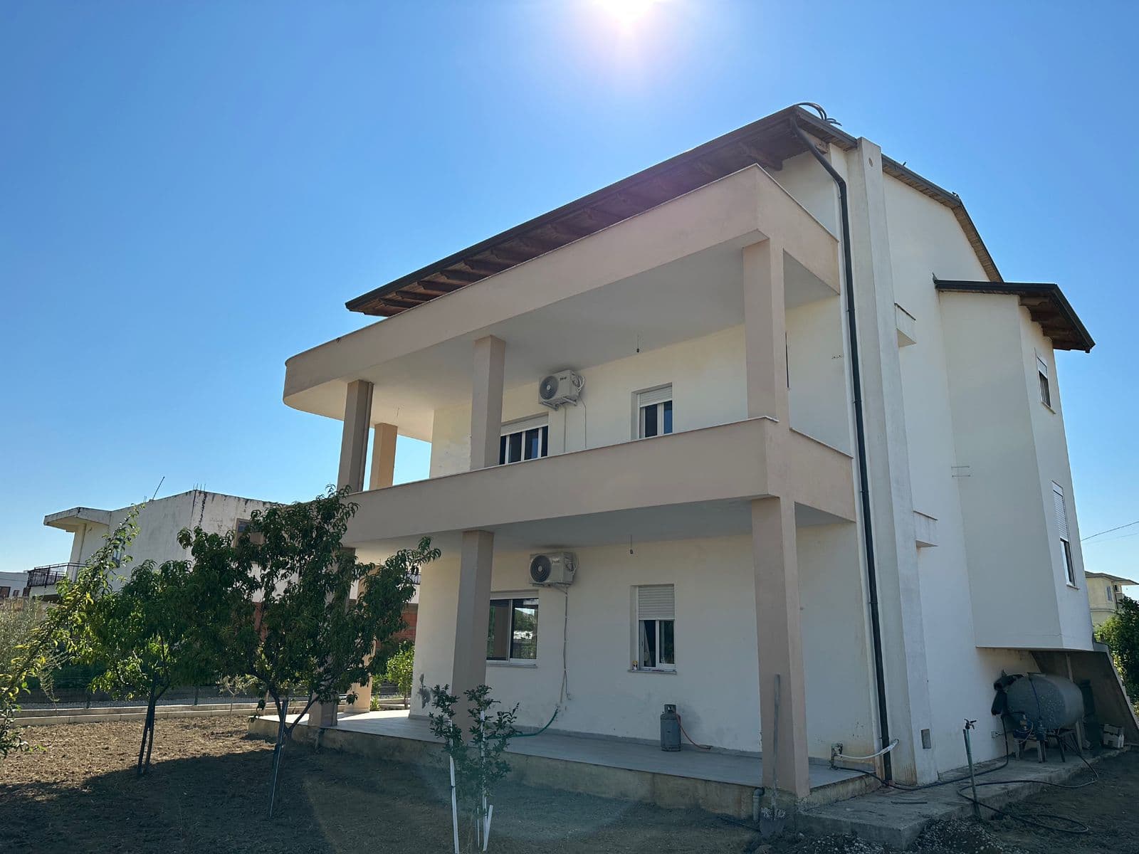 JEPET ME QERA VILE 3-KATESHE NISHTULLA , DURRES